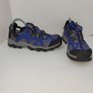 Salomon hiking shoes YS8 643001. Size: men’s 8 Open Mesh